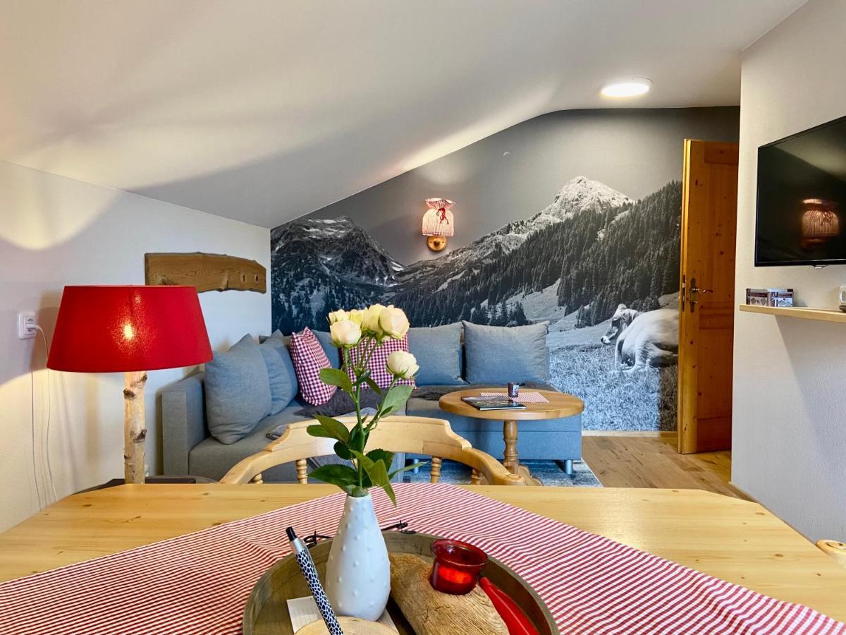 Allgaeu-Moni Фюссен Экстерьер фото