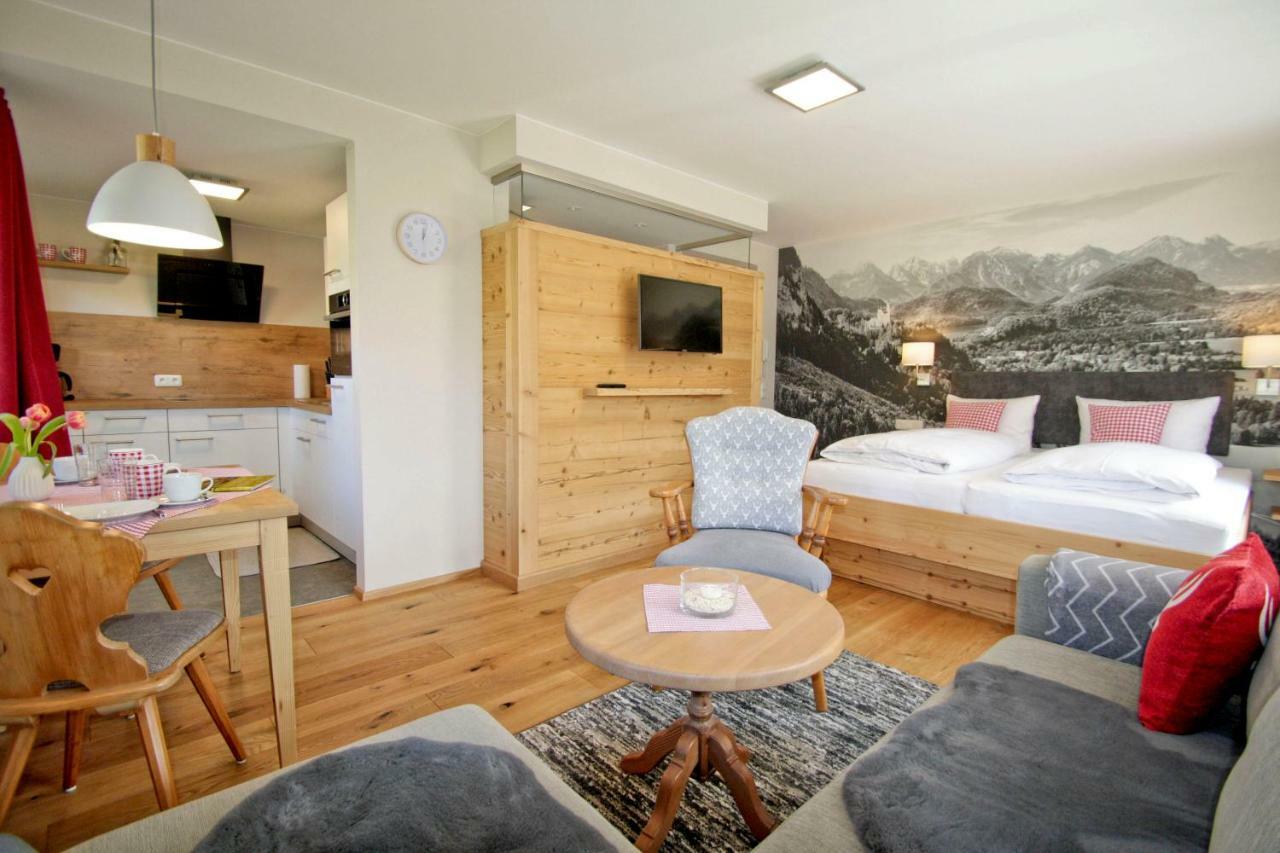 Allgaeu-Moni Фюссен Экстерьер фото
